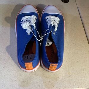 Tennis shoes brand new with tags never worn